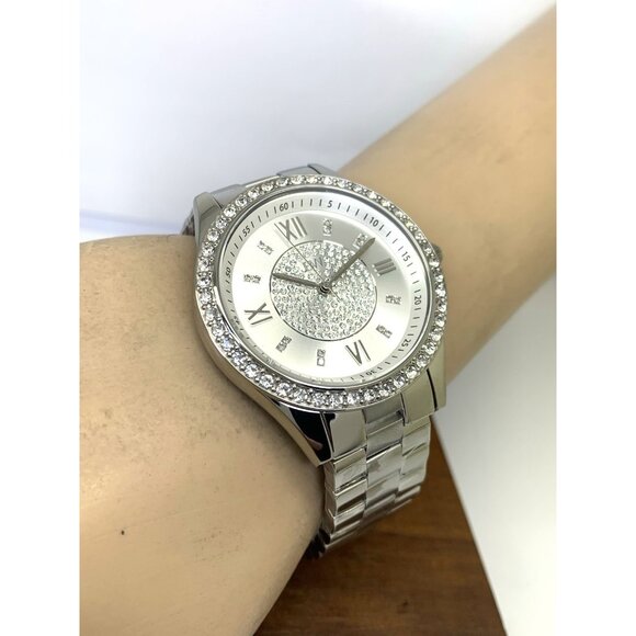JBW Women\'s Watch J6303A Gemmed Quartz Silver Dial Stainless Steel 39mm main image 5